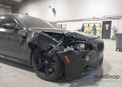 2013 BMW M5 z USA, uszkodzony, nr VIN WBSFV9C51DD095988